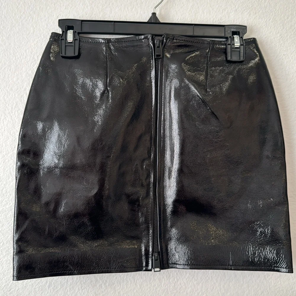 LaMarque Haze Skirt in Black NWOT - Picture 12 of 12